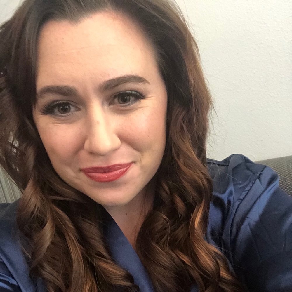 Meet your Posher, Caitlin